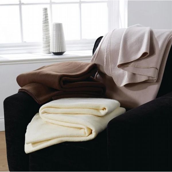 Mitre Essentials Polar Blankets Chocolate Single